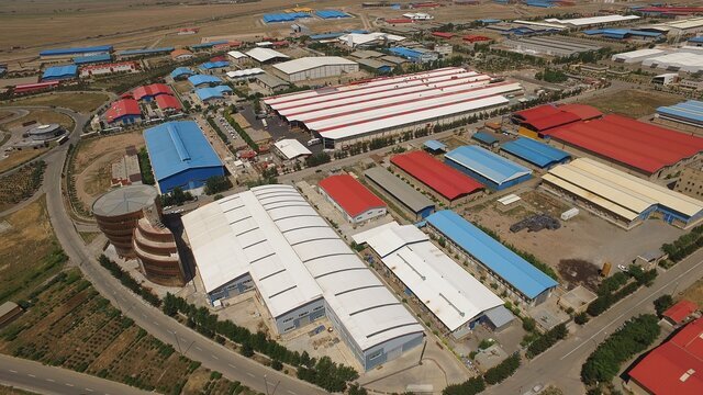 کوتاه کردن دست رانت‌خواران از سرمایه‌های ملی با جراحی اقتصادی/ زیر ساخت‌های صنعتی در البرز توسعه می‌یابد
