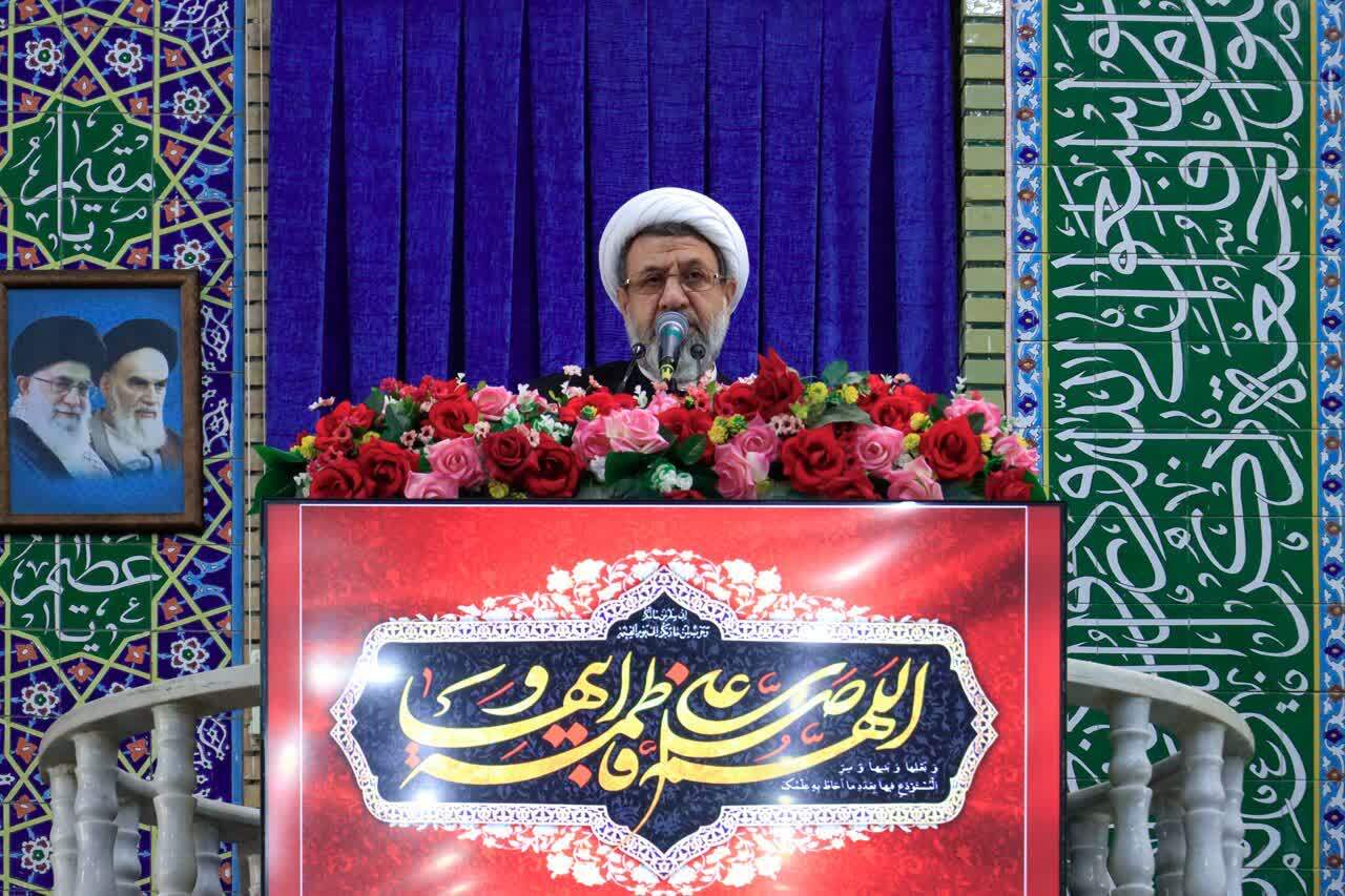 امام جمعه کرمان : شورای تامین به موضوع قاچاق سوخت ورود كند / لزوم جلوگيري از بروز حوادث ناگوار در جاده ها