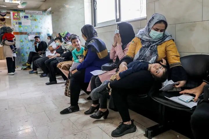 طغیان سرما و آنفولانزا در لرستان؛ لزوم تعطیلی مدارس طغیان سرما و آنفولانزا در لرستان؛ لزوم تعطیلی مدارس