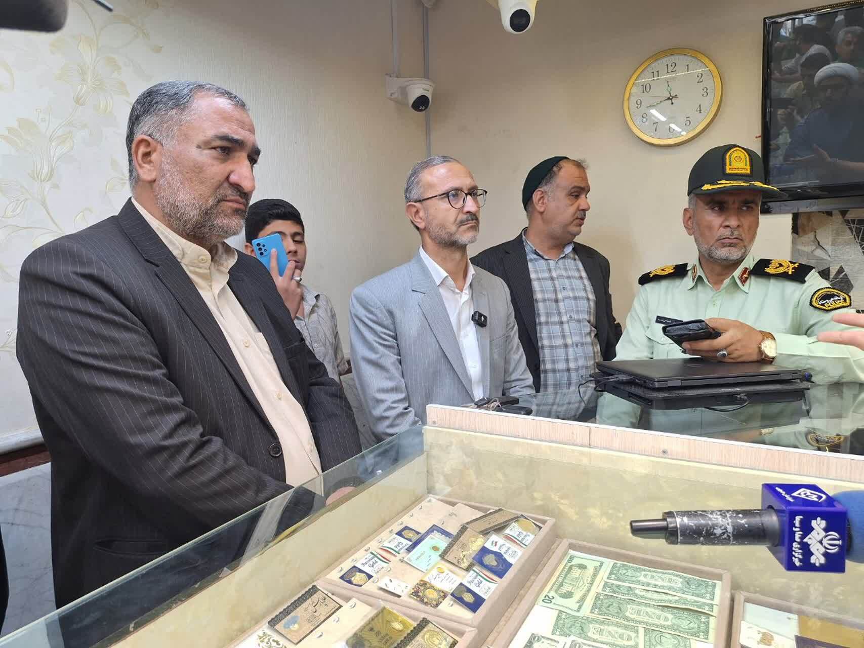 شناسایی و دستگیری سارقان طلافروشی بیرجند با جدیت دنبال میشود شناسایی و دستگیری سارقان طلافروشی بیرجند با جدیت دنبال میشود