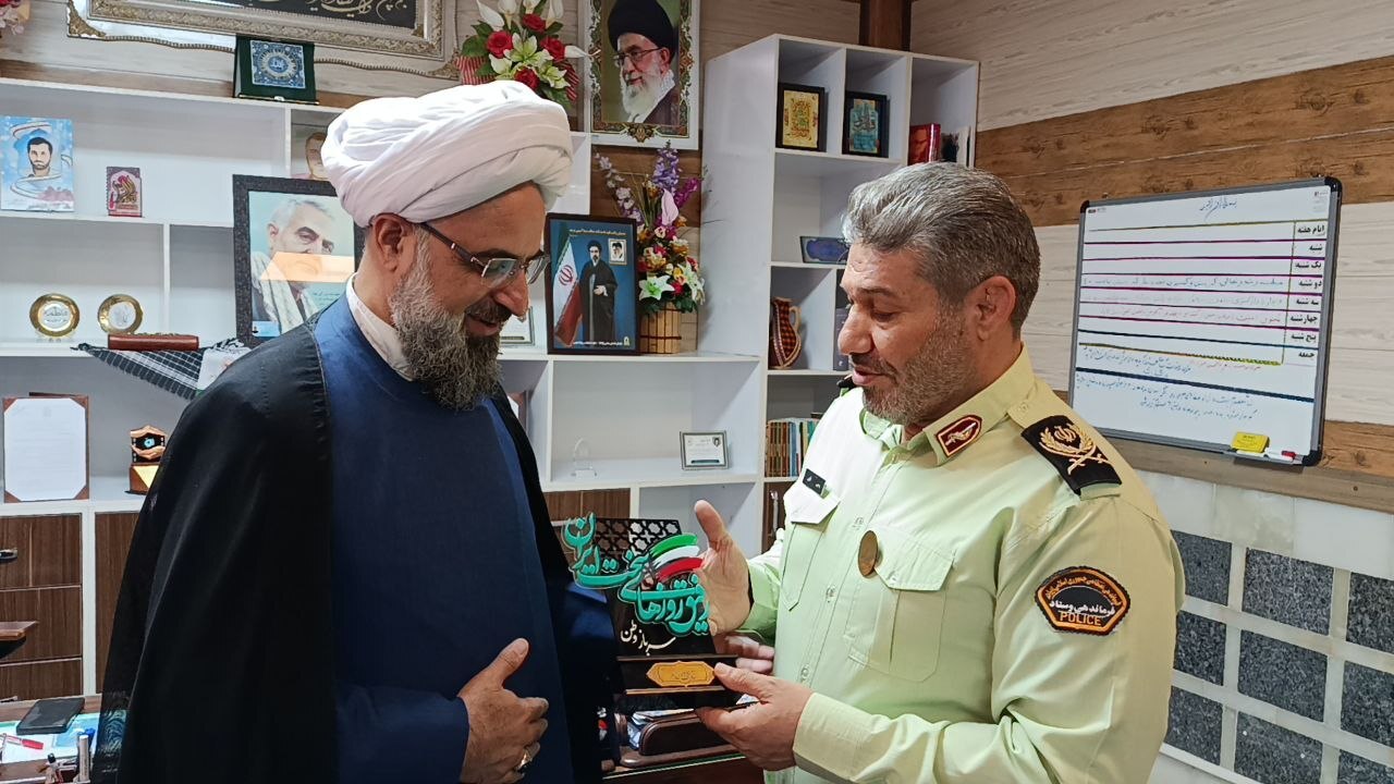 سردار الهی رفیق روزهای سخت کردستان بود